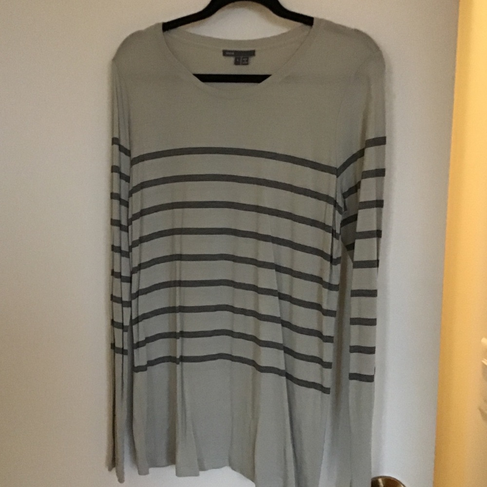 Vince long sleeve tee shirt